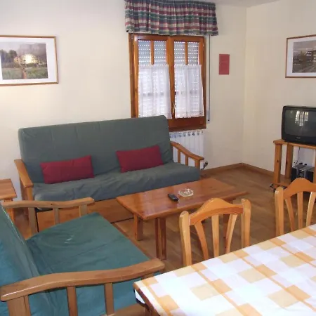 Somni Aranes Apartment Vielha